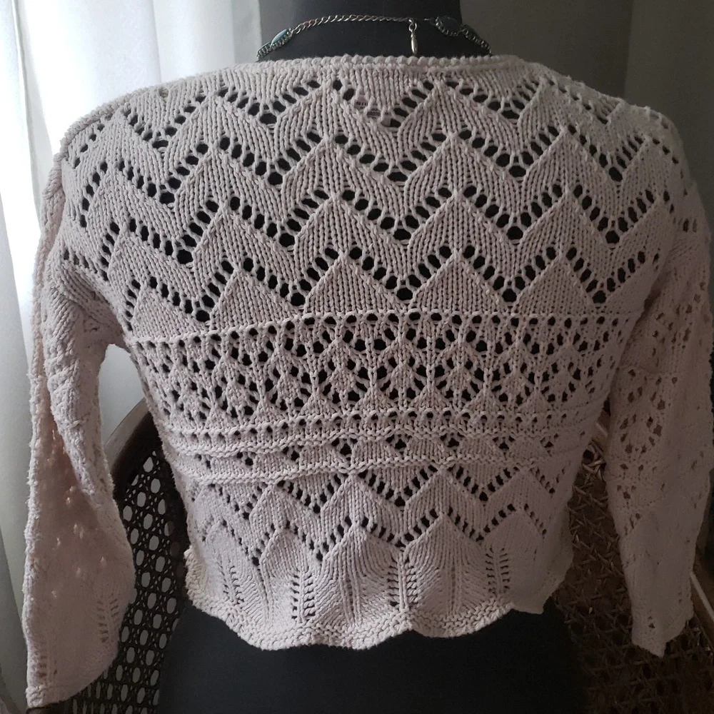 Crochet Crop Sweater - Picture 4 of 6